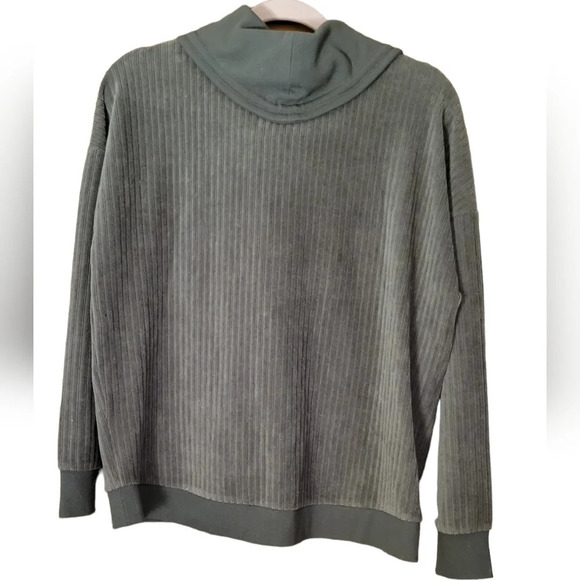 MAURICES Ribbed Velour Pullover, Slouchy Oversized Fit - Picture 4 of 9